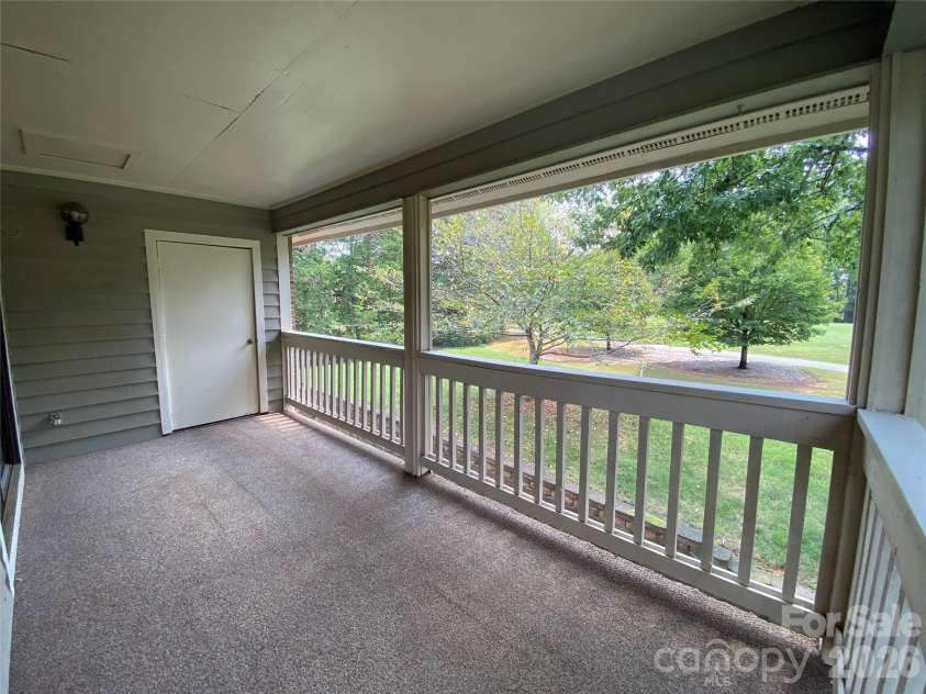 7962 Greenside Court, Charlotte, NC 28277.  MLS# CAR4421184, YatesRealty ID 49044. 