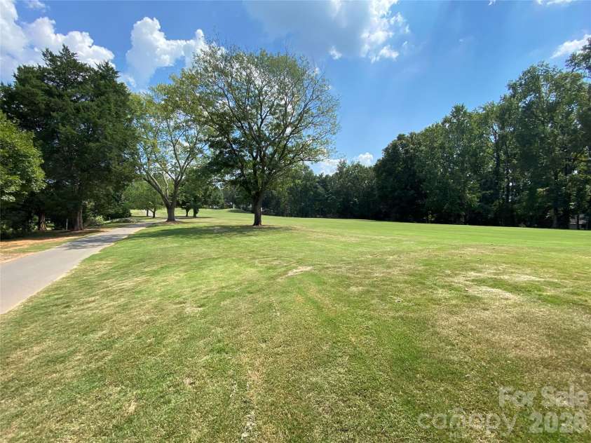 7962 Greenside Court, Charlotte, NC 28277.  MLS# CAR4421184, YatesRealty ID 49044. 