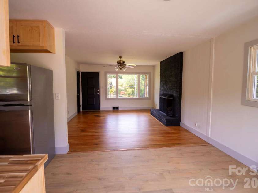 317 Brickyard Road, Asheville, NC 28806.  MLS# CAR4414961, YatesRealty ID 49047. 