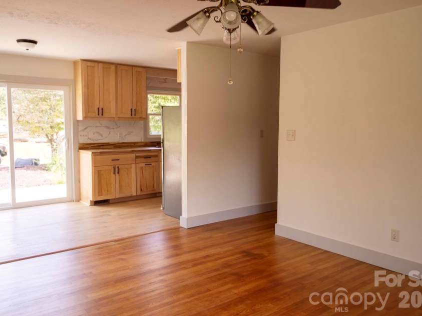 317 Brickyard Road, Asheville, NC 28806.  MLS# CAR4414961, YatesRealty ID 49047. 