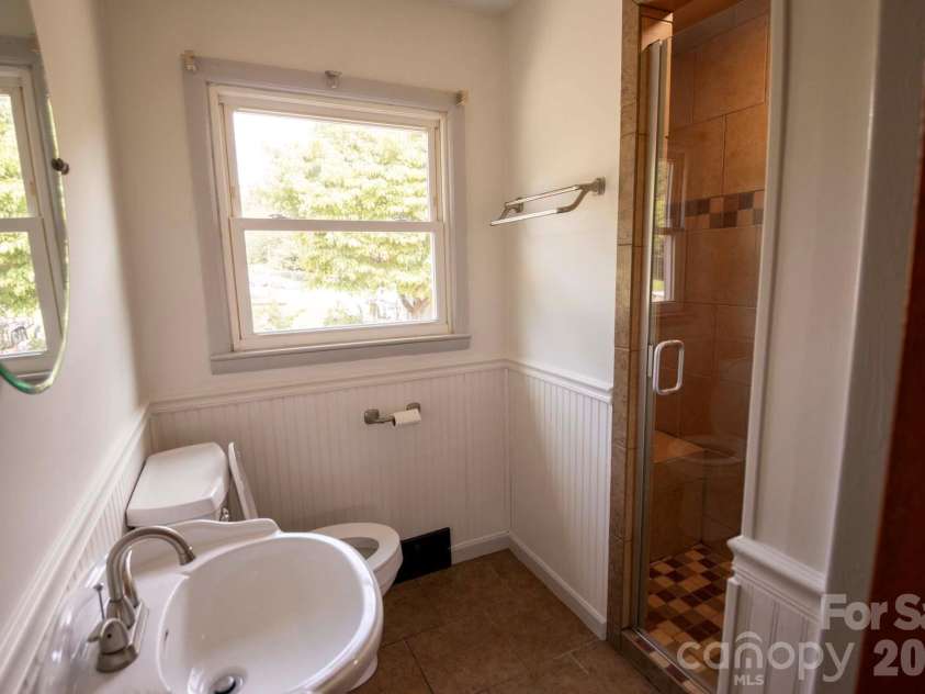317 Brickyard Road, Asheville, NC 28806.  MLS# CAR4414961, YatesRealty ID 49047. 