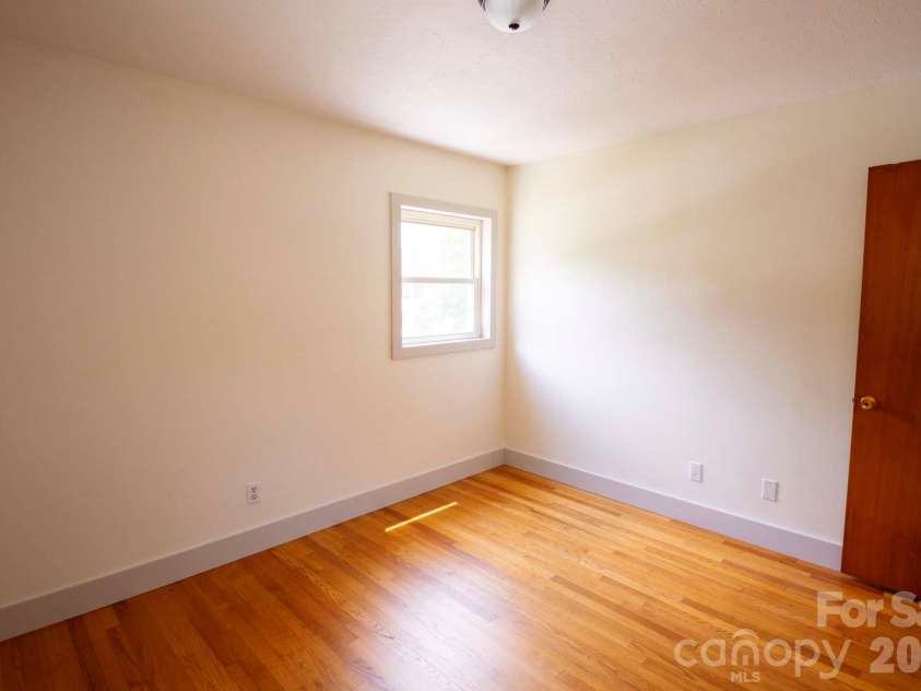 317 Brickyard Road, Asheville, NC 28806.  MLS# CAR4414961, YatesRealty ID 49047. Bedroom2
