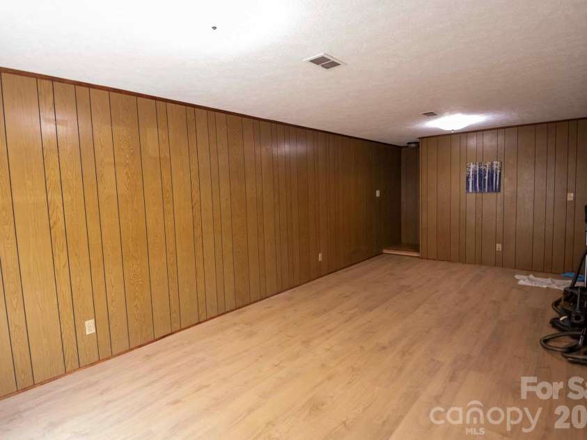 317 Brickyard Road, Asheville, NC 28806.  MLS# CAR4414961, YatesRealty ID 49047. Bonus Room Basement