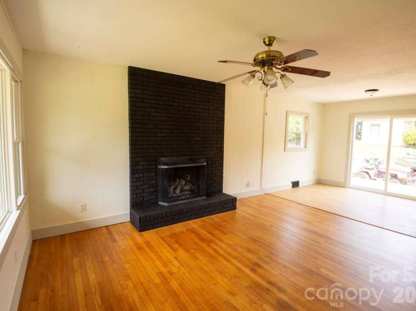 317 Brickyard Road, Asheville, NC 28806.  MLS# CAR4414961, YatesRealty ID 49047. Fireplace