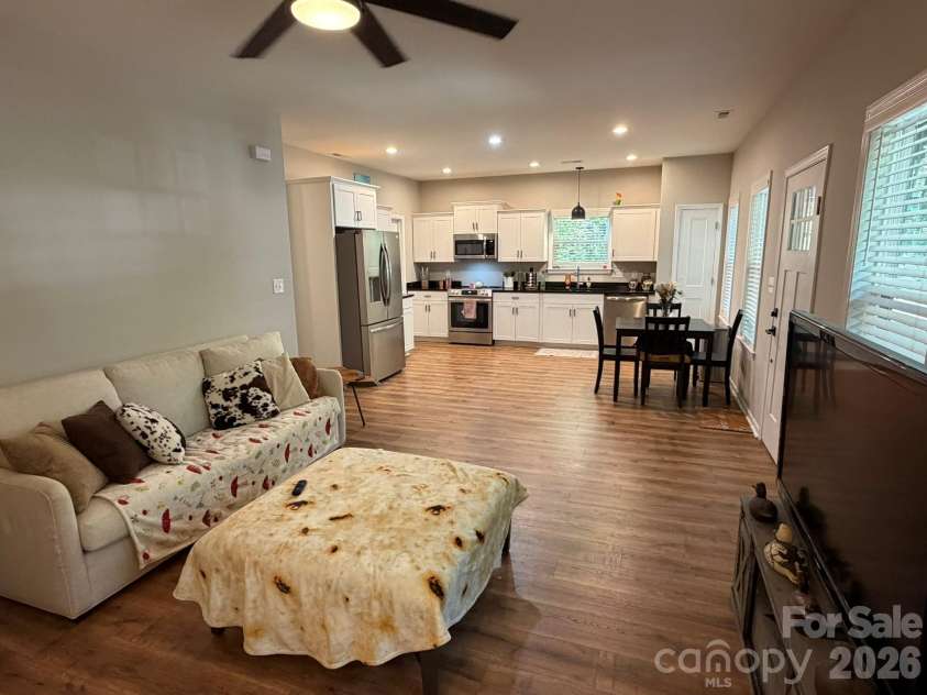 204 Poplar Street, Stanley, NC 28164.  MLS# CAR4421958, YatesRealty ID 49048. 