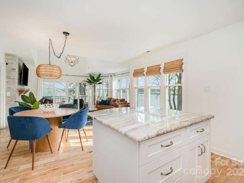 336 Northwest Drive, Davidson, NC 28036.  MLS# CAR4240936, YatesRealty ID 4905. 