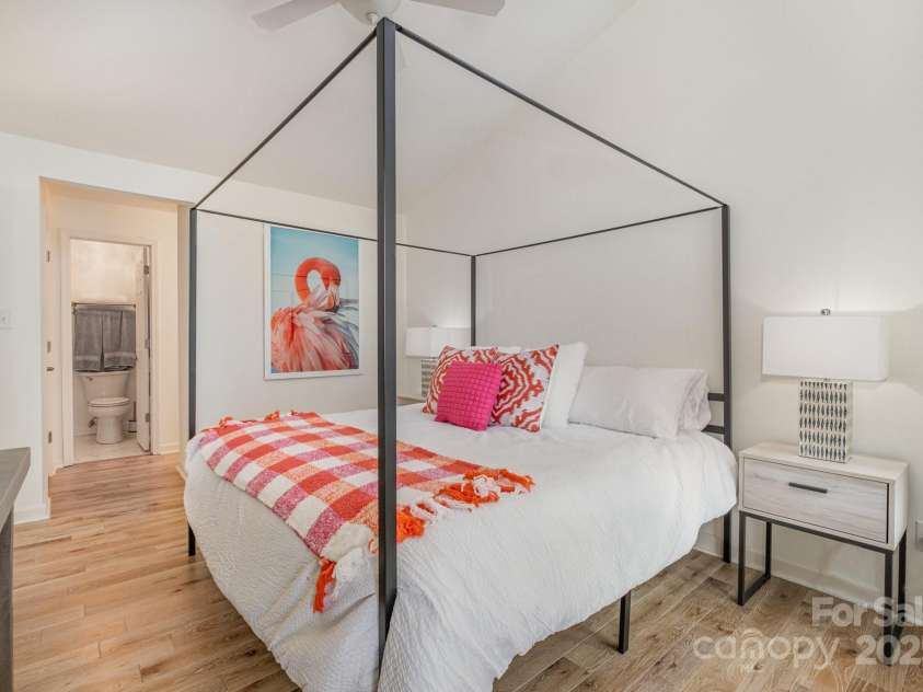 336 Northwest Drive, Davidson, NC 28036.  MLS# CAR4240936, YatesRealty ID 4905. 