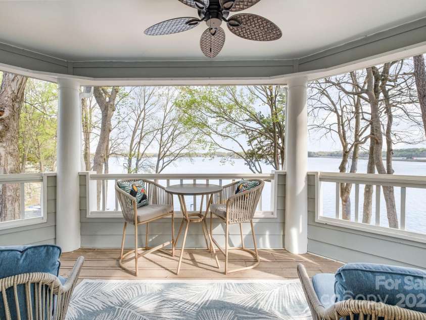 336 Northwest Drive, Davidson, NC 28036.  MLS# CAR4240936, YatesRealty ID 4905. 