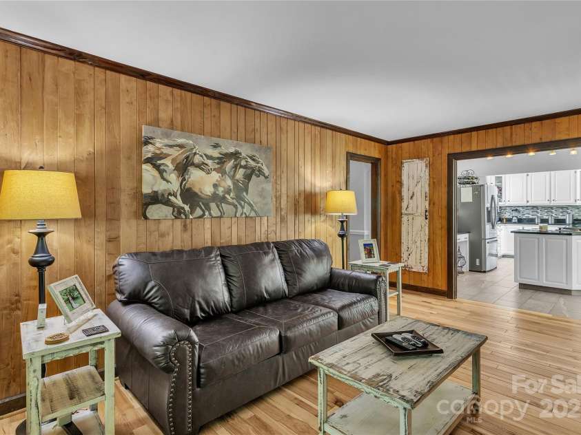 408 Camelot Drive, Salisbury, NC 28144.  MLS# CAR4273589, YatesRealty ID 4905. 