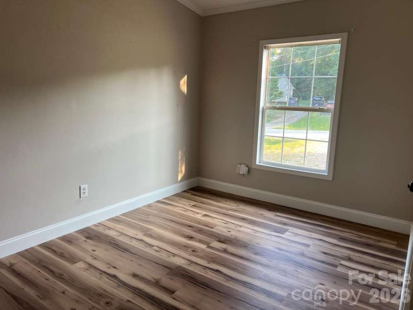 322 Woodcrest Drive, York, SC 29745.  MLS# CAR4422008, YatesRealty ID 49056. 