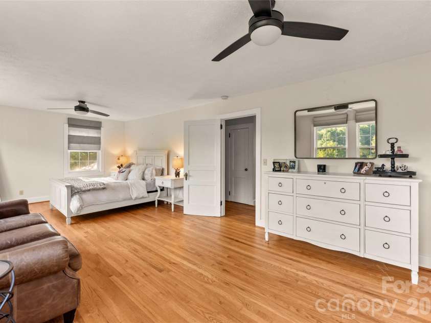 48 Silent Forest Drive, Canton, NC 28716.  MLS# CAR4417094, YatesRealty ID 49057. 