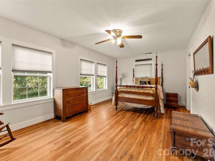 48 Silent Forest Drive, Canton, NC 28716.  MLS# CAR4417094, YatesRealty ID 49057. 