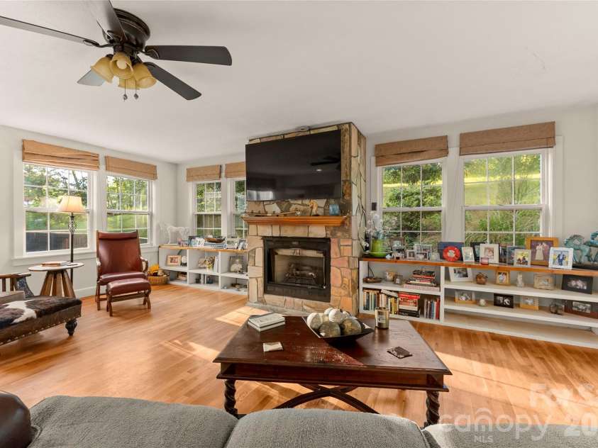 48 Silent Forest Drive, Canton, NC 28716.  MLS# CAR4417094, YatesRealty ID 49057. 