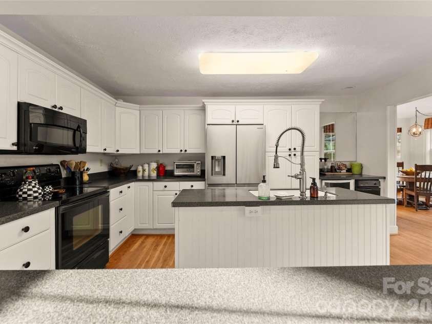 48 Silent Forest Drive, Canton, NC 28716.  MLS# CAR4417094, YatesRealty ID 49057. 