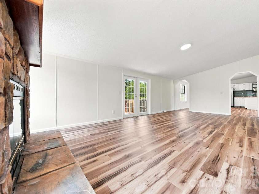 2430 Nixon Drive, Shelby, NC 28152.  MLS# CAR4421683, YatesRealty ID 49059. 