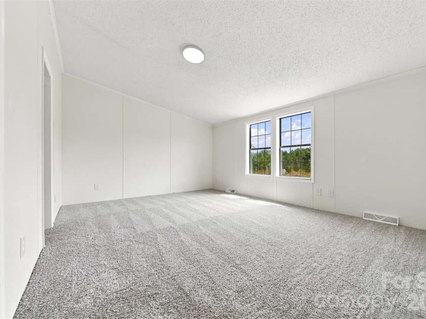 2430 Nixon Drive, Shelby, NC 28152.  MLS# CAR4421683, YatesRealty ID 49059. 