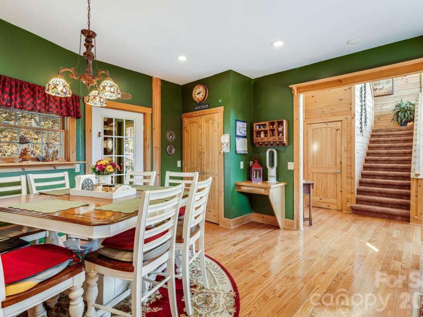 158 Raven Boulevard, Lake Lure, NC 28746.  MLS# CAR4335082, YatesRealty ID 4906. Eat-in kitchen with space for all your kitchen items