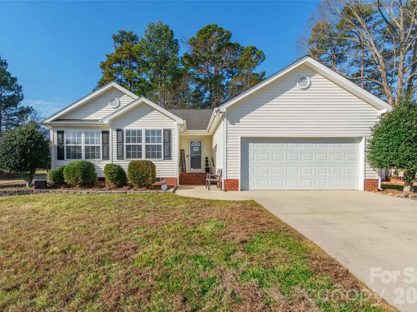 757 Painted Lady Court, Rock Hill, SC 29732.  MLS# CAR4345264, YatesRealty ID 4906. 