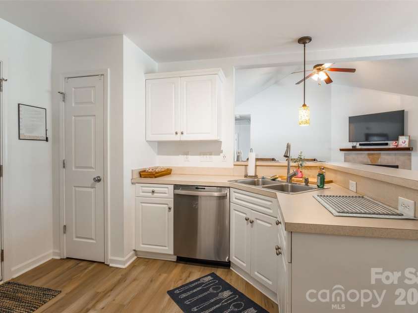 757 Painted Lady Court, Rock Hill, SC 29732.  MLS# CAR4345264, YatesRealty ID 4906. 