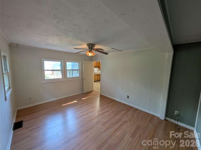 202 Melody Circle, Swannanoa, NC 28778.  MLS# CAR4421934, YatesRealty ID 49061. Living space 2