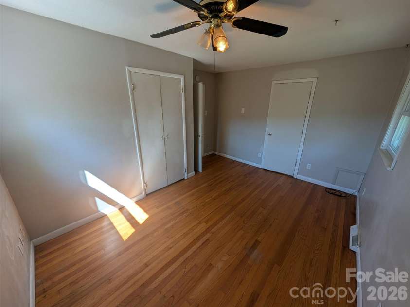 202 Melody Circle, Swannanoa, NC 28778.  MLS# CAR4421934, YatesRealty ID 49061. Primary Bedroom