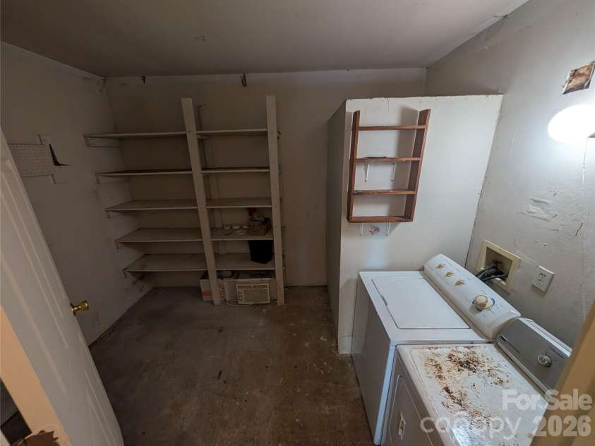 202 Melody Circle, Swannanoa, NC 28778.  MLS# CAR4421934, YatesRealty ID 49061. Utility room