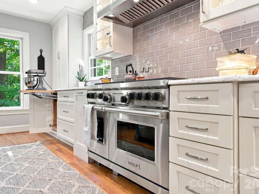 405 Pine Road, Davidson, NC 28036.  MLS# CAR4421994, YatesRealty ID 49063. 