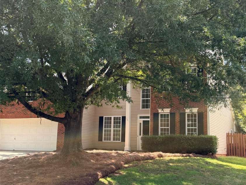 17234 Georgian Hall Drive, Charlotte, NC 28277.  MLS# CAR4422023, YatesRealty ID 49065. 