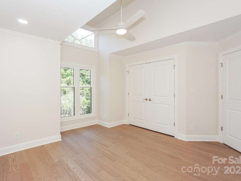 633 Portside Drive, Davidson, NC 28036.  MLS# CAR4275379, YatesRealty ID 4907. 