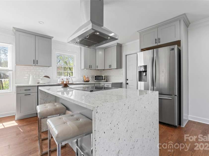 6914 Idlewild Road, Charlotte, NC 28212.  MLS# CAR4232873, YatesRealty ID 4907. 