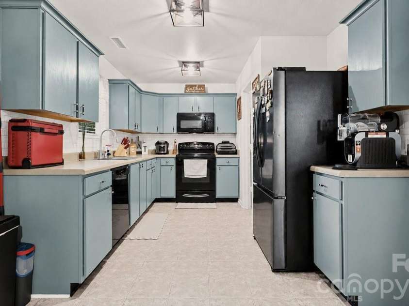 935 Torsion Lane, Clover, SC 29710.  MLS# CAR4417983, YatesRealty ID 49072. 