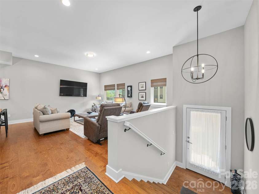 35 Macallan Lane, Asheville, NC 28805.  MLS# CAR4409633, YatesRealty ID 49073. 
