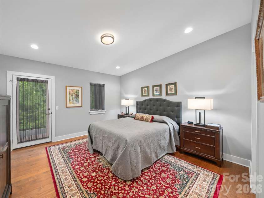 35 Macallan Lane, Asheville, NC 28805.  MLS# CAR4409633, YatesRealty ID 49073. 