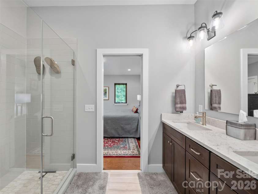 35 Macallan Lane, Asheville, NC 28805.  MLS# CAR4409633, YatesRealty ID 49073. 