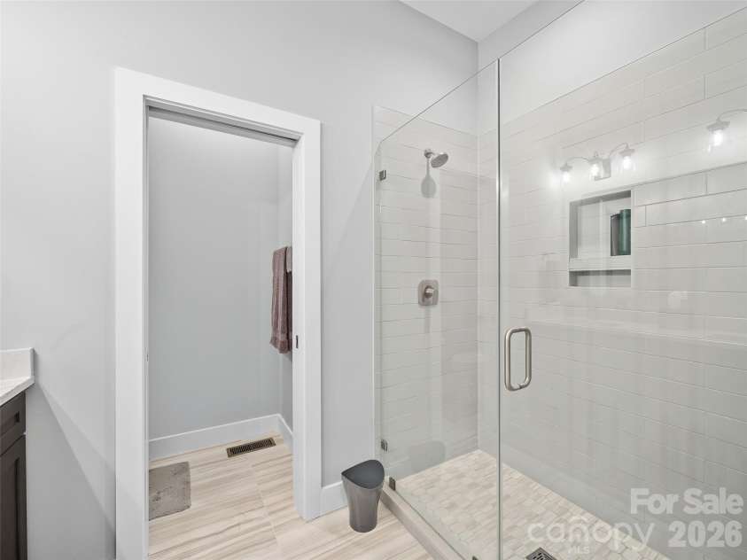 35 Macallan Lane, Asheville, NC 28805.  MLS# CAR4409633, YatesRealty ID 49073. 