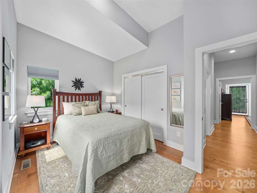 35 Macallan Lane, Asheville, NC 28805.  MLS# CAR4409633, YatesRealty ID 49073. 
