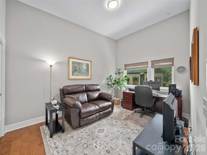 35 Macallan Lane, Asheville, NC 28805.  MLS# CAR4409633, YatesRealty ID 49073. 