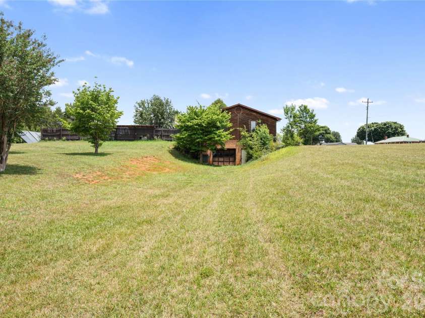 7610 Long Island Road, Catawba, NC 28609.  MLS# CAR4422030, YatesRealty ID 49076. 