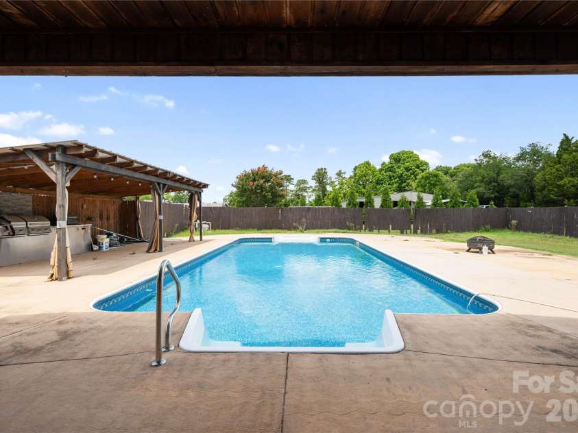 7610 Long Island Road, Catawba, NC 28609.  MLS# CAR4422030, YatesRealty ID 49076. 