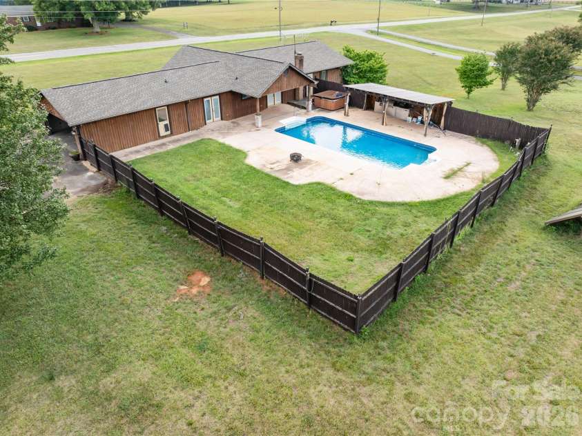 7610 Long Island Road, Catawba, NC 28609.  MLS# CAR4422030, YatesRealty ID 49076. 