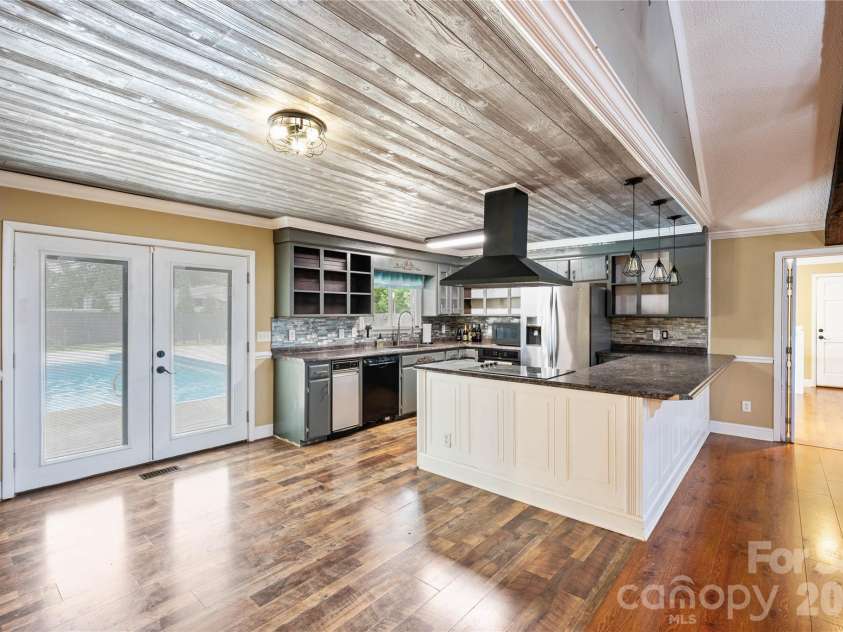 7610 Long Island Road, Catawba, NC 28609.  MLS# CAR4422030, YatesRealty ID 49076. 