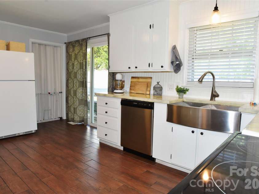 517 McDowell Drive, Chester, SC 29706.  MLS# CAR4421647, YatesRealty ID 49077. 