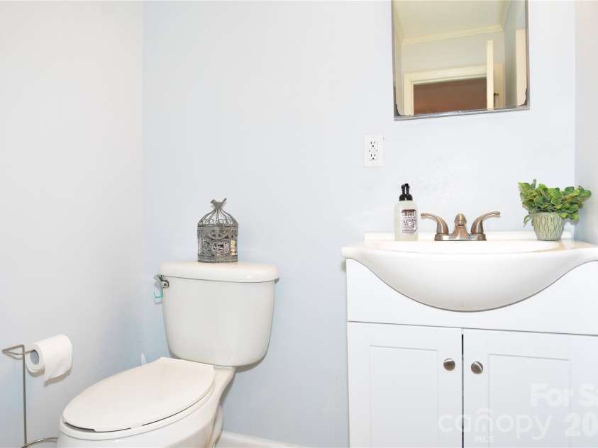 517 McDowell Drive, Chester, SC 29706.  MLS# CAR4421647, YatesRealty ID 49077. 