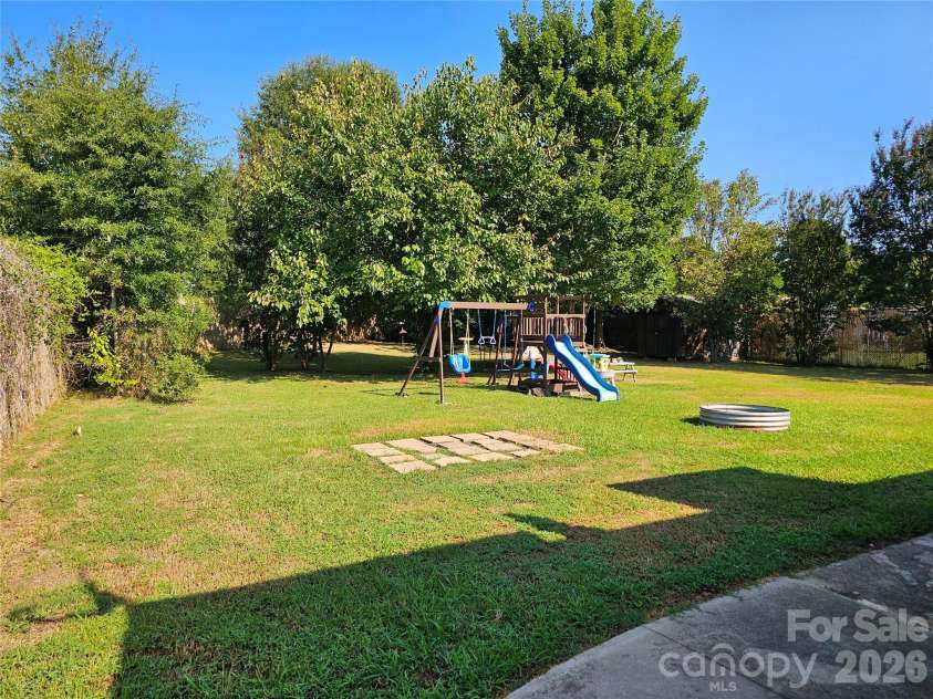 517 McDowell Drive, Chester, SC 29706.  MLS# CAR4421647, YatesRealty ID 49077. 