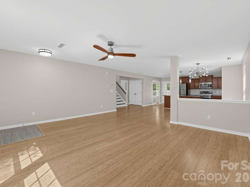 9830 Eagle Feathers Drive, Charlotte, NC 28214.  MLS# CAR4422033, YatesRealty ID 49078. 