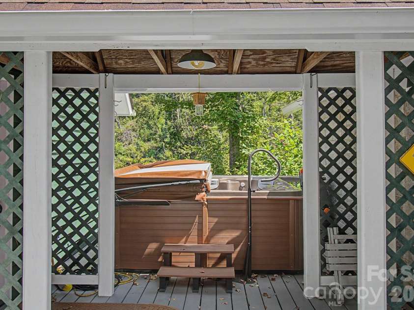 270 Upper Herron Cove Road, Weaverville, NC 28787.  MLS# CAR4418748, YatesRealty ID 49079. 