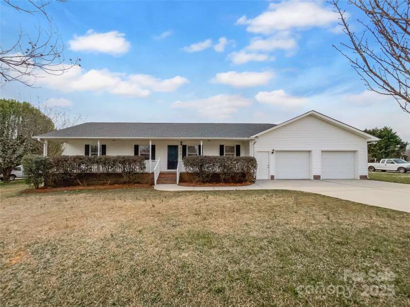 475 Union Baptist Church Road, York, SC 29745.  MLS# CAR4237458, YatesRealty ID 4908. 