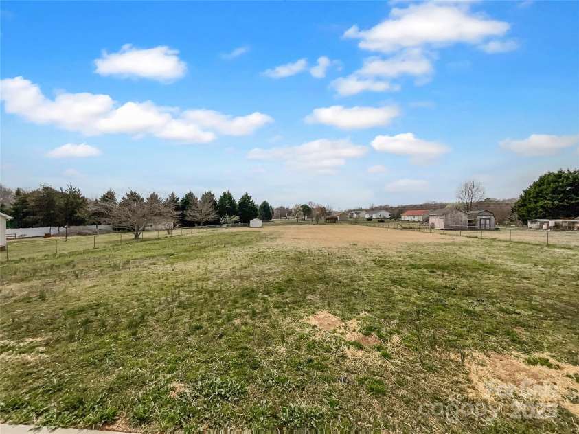 475 Union Baptist Church Road, York, SC 29745.  MLS# CAR4237458, YatesRealty ID 4908. 