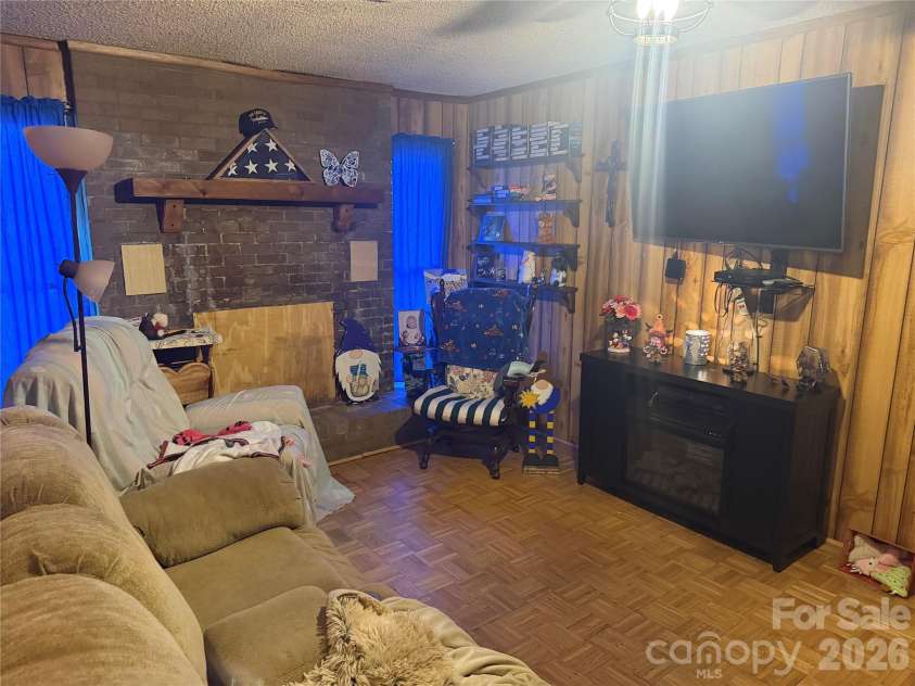 344 Pearson Street, Blacksburg, SC 29702.  MLS# CAR4421604, YatesRealty ID 49081. 