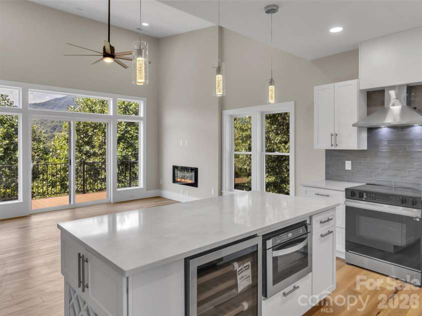 201 Kadire Drive, Waynesville, NC 28785.  MLS# CAR4420299, YatesRealty ID 49084. 